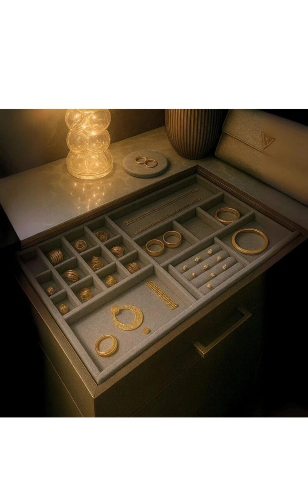 Jwellery box 900mm